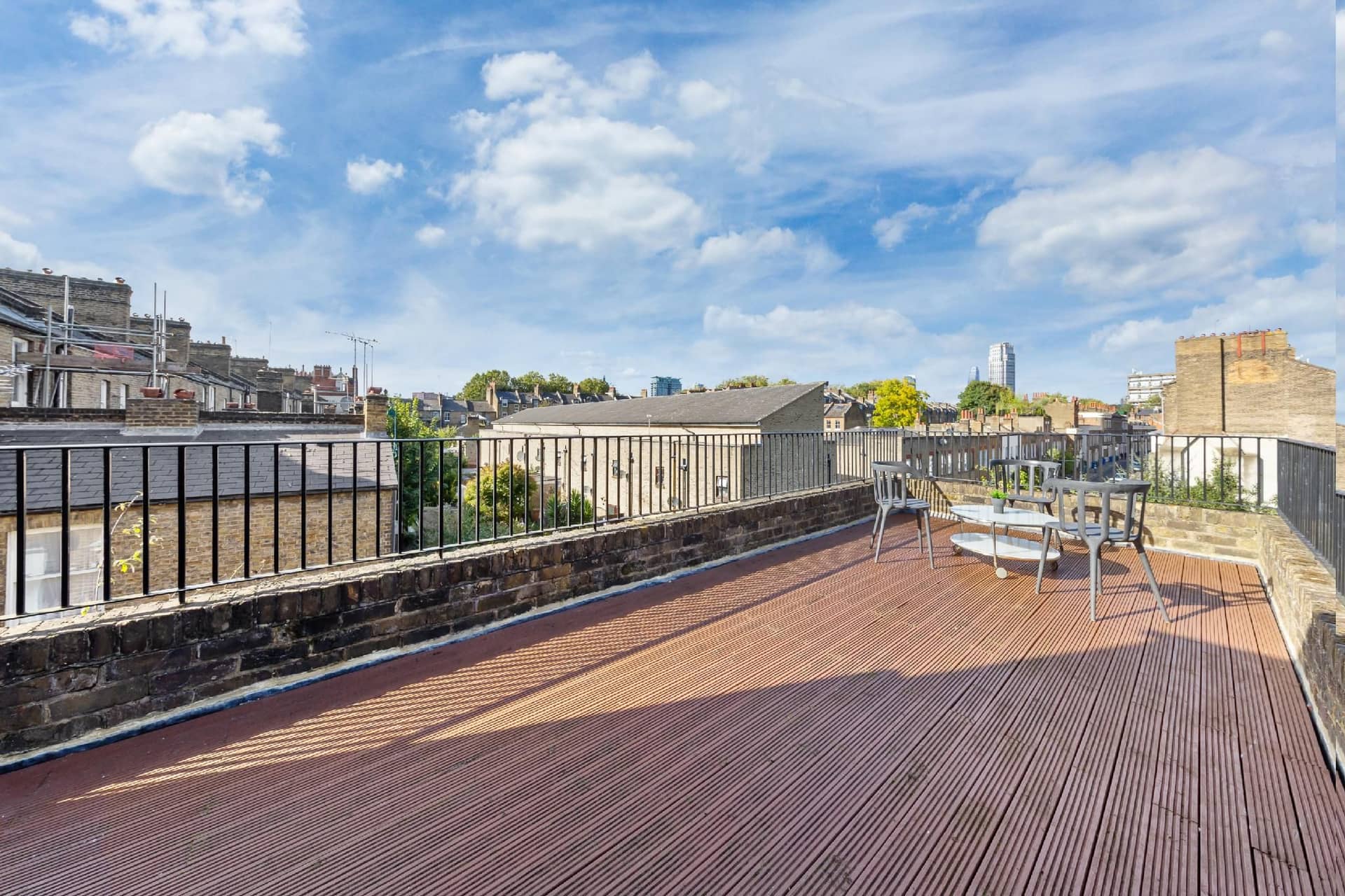 4BR City View on Terrace Flat in Central London! 4BR City View on Terrace Flat in Central London!