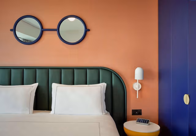 Room, 1 King Bed (Art)