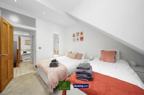 อพาร์ตเมนต์ 2 ห้องนอน 1 ห้องน้ำส่วนตัว ขนาด 75 ตร.ม. – แลมเบธ (Modern 2-Bedroom Clapham Apartment)3