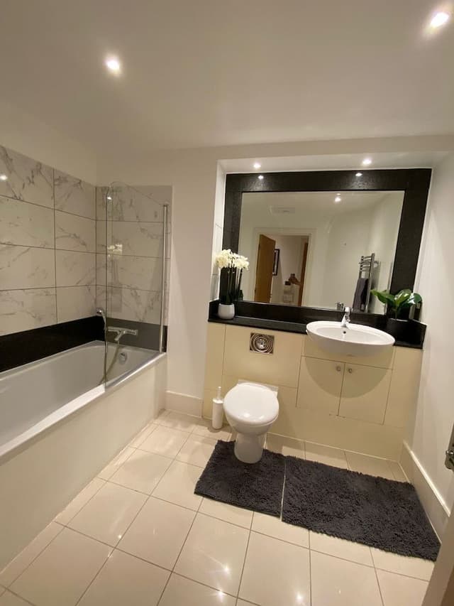 Comfort Apartment, Ensuite (2 bed in Vauxhall)