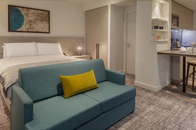 Studio Suite, 1 Queen Bed, Kitchen (Apartment Style)