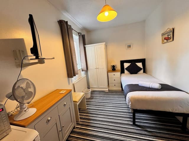 Deluxe Single Room
