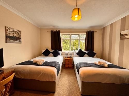 ไฮทรีส์ เกสต์เฮาส์ แกตวิค (High Trees Guest House Gatwick)2