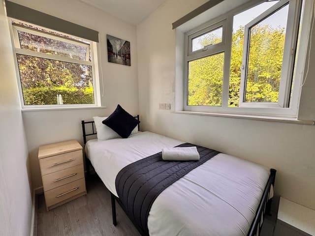 Deluxe Single Room