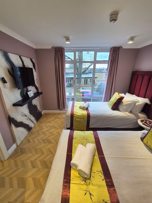Standard Twin Room