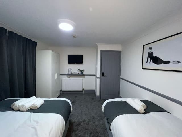 Standard Room, Multiple Beds (Family)