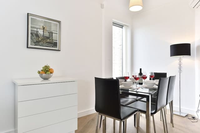 City Apartment, 2 Bedrooms
