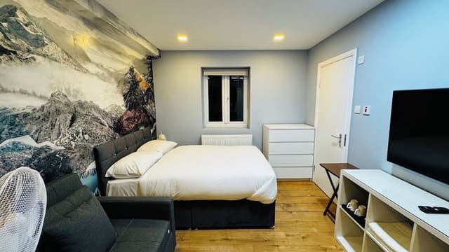 Deluxe Studio Suite