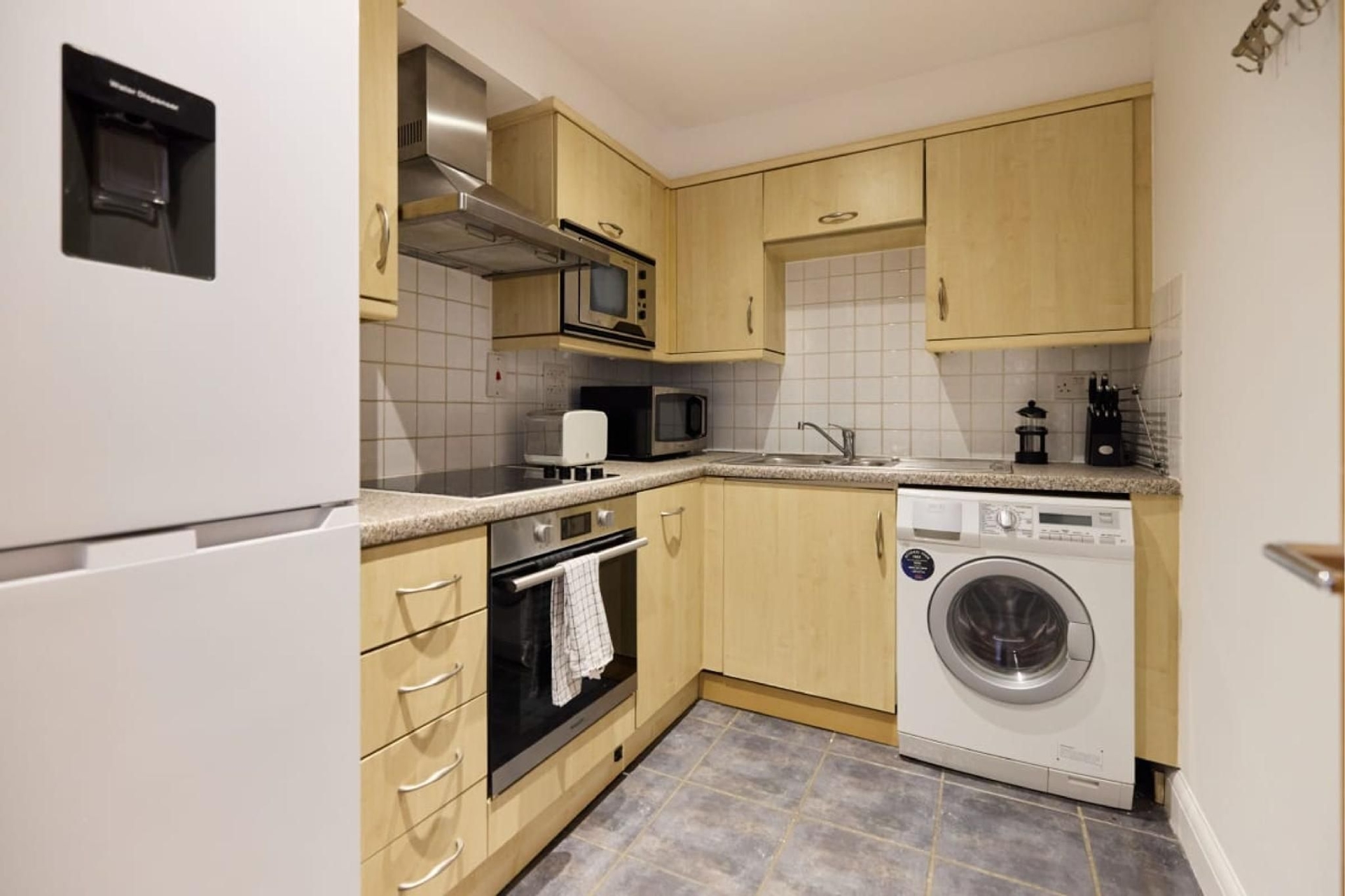 เดอะ คิงส์แลนด์ เพลส - อะดอราเบิล ทูบีดีอาร์ แฟลต (The Kingsland Place - Adorable 2BDR Flat)0