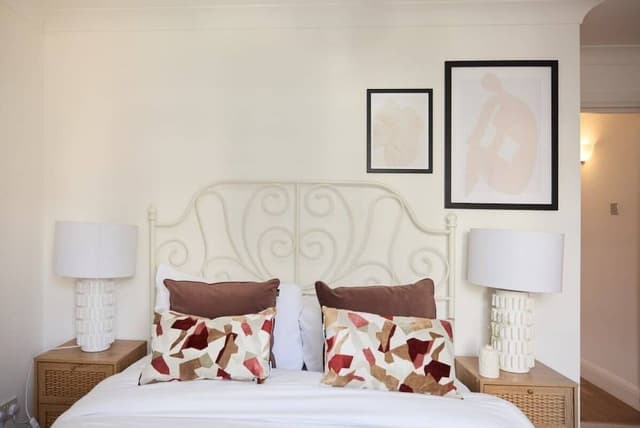 Apartment (2 Bedrooms)