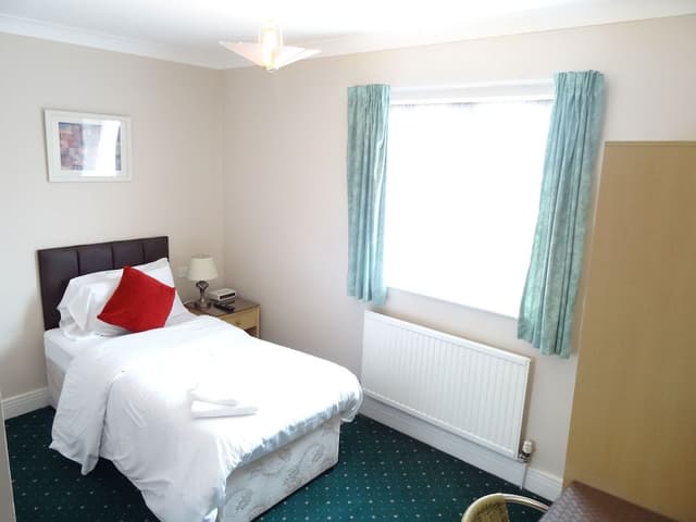 Twin Room, Ensuite