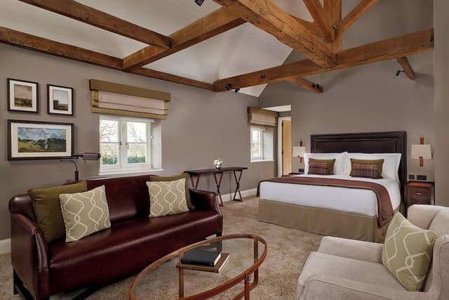 Junior Suite, 1 King Bed (Brew House)