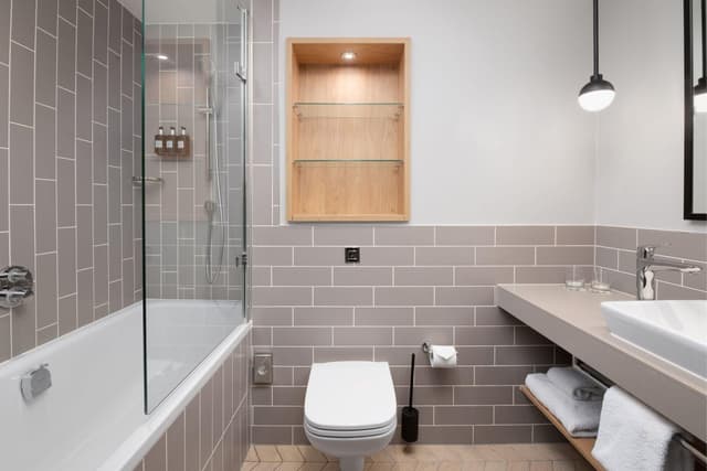 1 Bedroom Suite, 1 Bedroom Suite, 1 King, City view