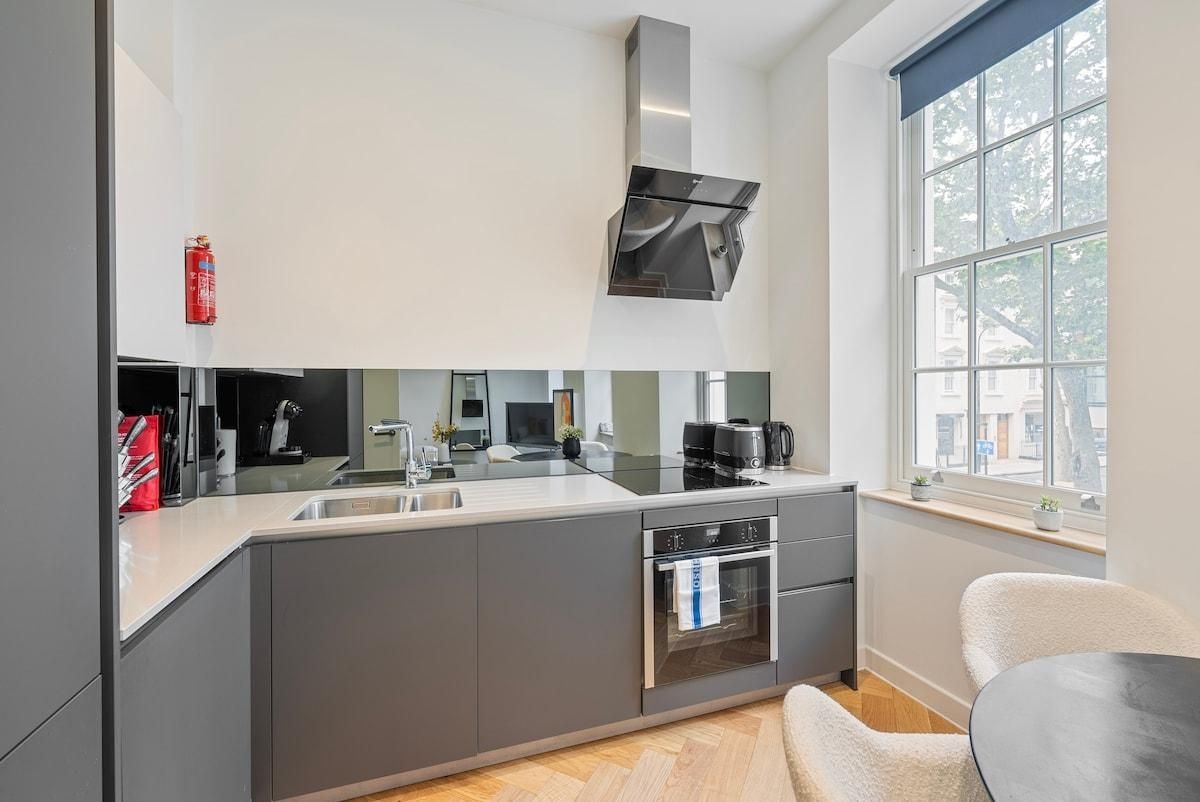 เลิฟลี 1 เบดรูม แฟลต อิน เดอะ ฮาร์ต ออฟ ลอนดอน (Lovely 1 bedroom flat in the heart of London)1