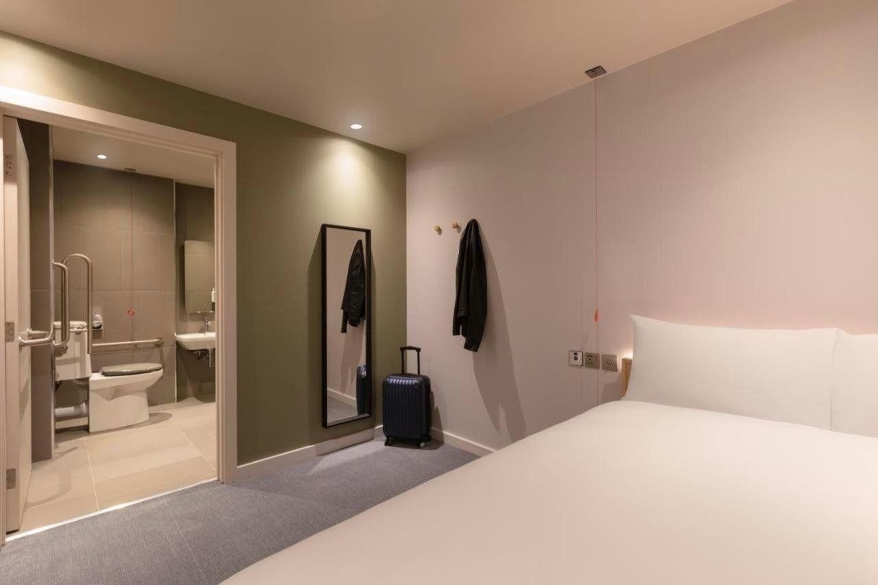 Zedwell Underground Hotel Tottenham Court Road2