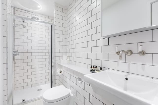 Superior One Bedroom Apartment