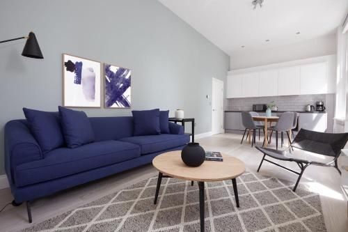 1VH Virginia House, 31 Bloomsbury Way by City Living London0