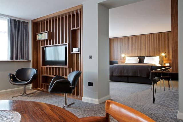 Suite