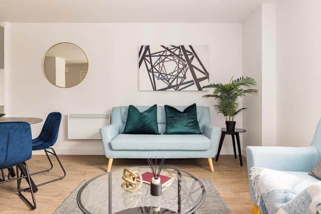 1-Bedroom Apartment