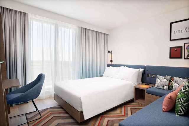 QUEEN ROOM WITH SOFA BED