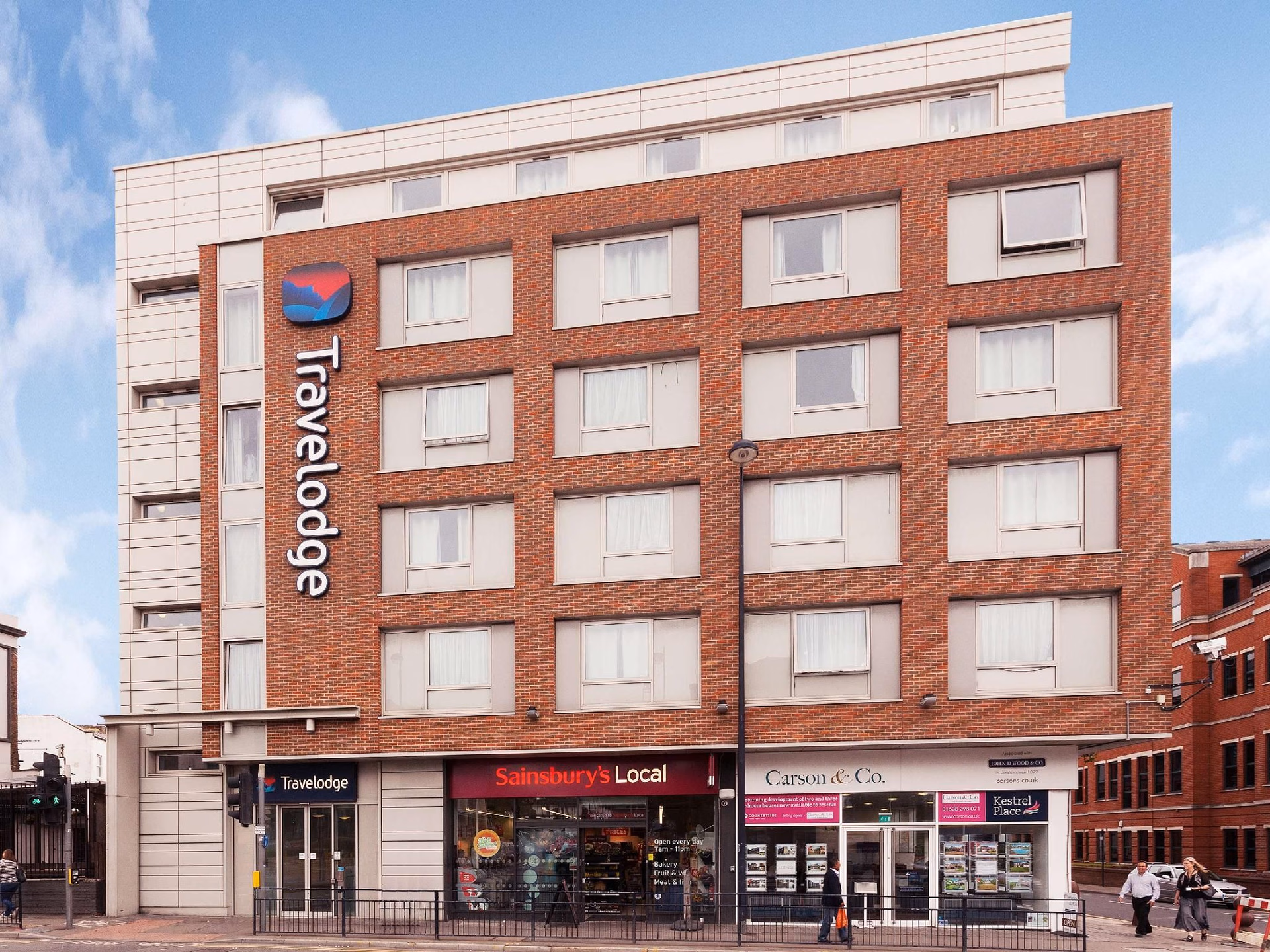 Travelodge Maidenhead Central0