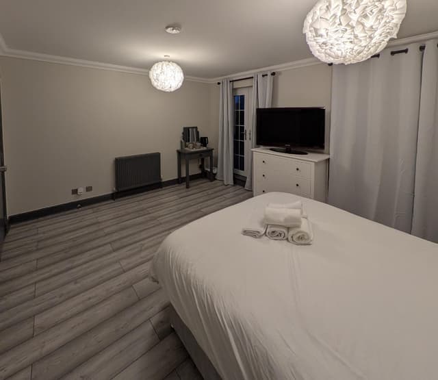 Double room-Standard-Shared Bathroom