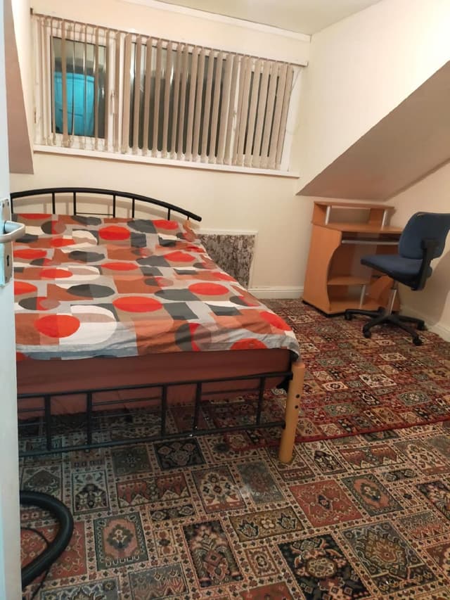 Standard Double Room - Shared
