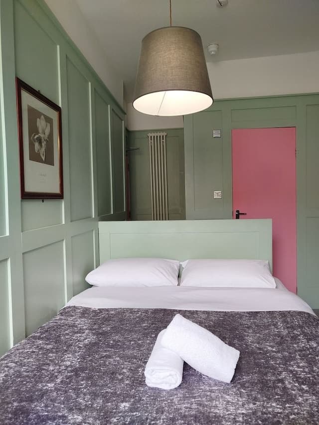 Double Room, 1 Double Bed