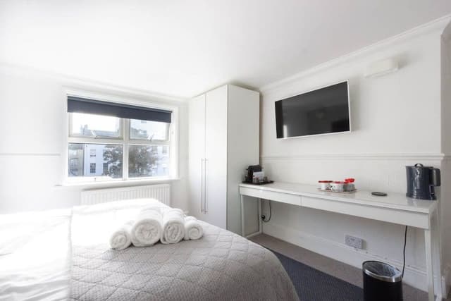 Luxury King, Sea View