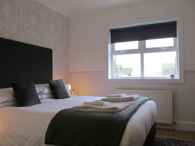 Luxury King, Sea View