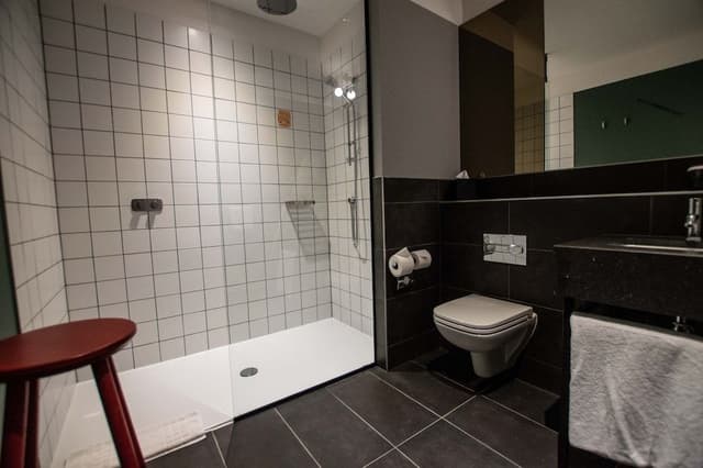 Standard Room, 1 Queen Bed