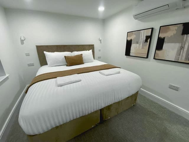 Standard Studio, 1 King Bed, Kitchenette