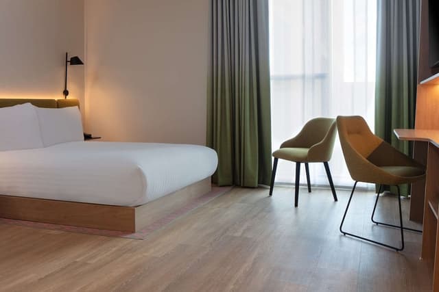 Room, 1 Queen Bed, Accessible