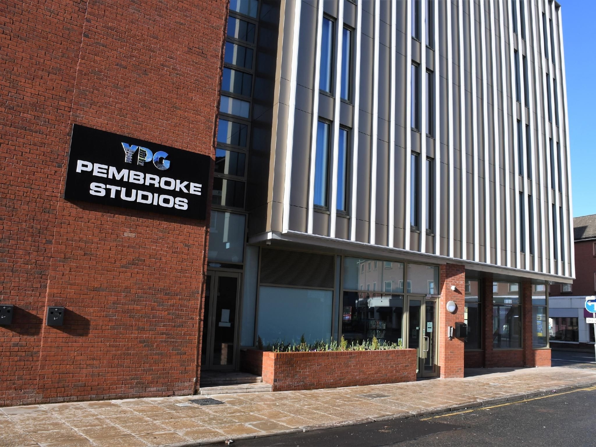 เพมโบรก สตูดิโอส์ (Pembroke Studios)4