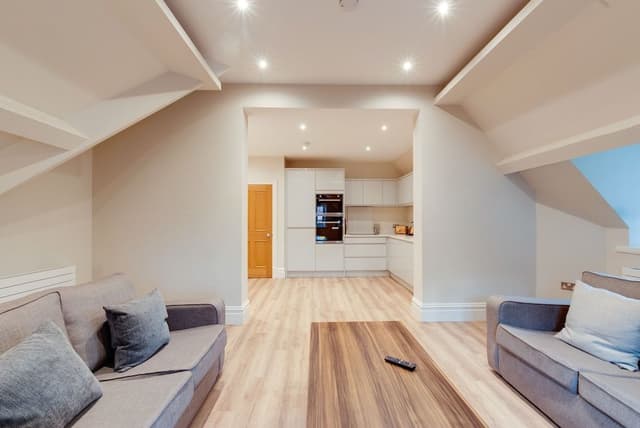 Apartment (8)