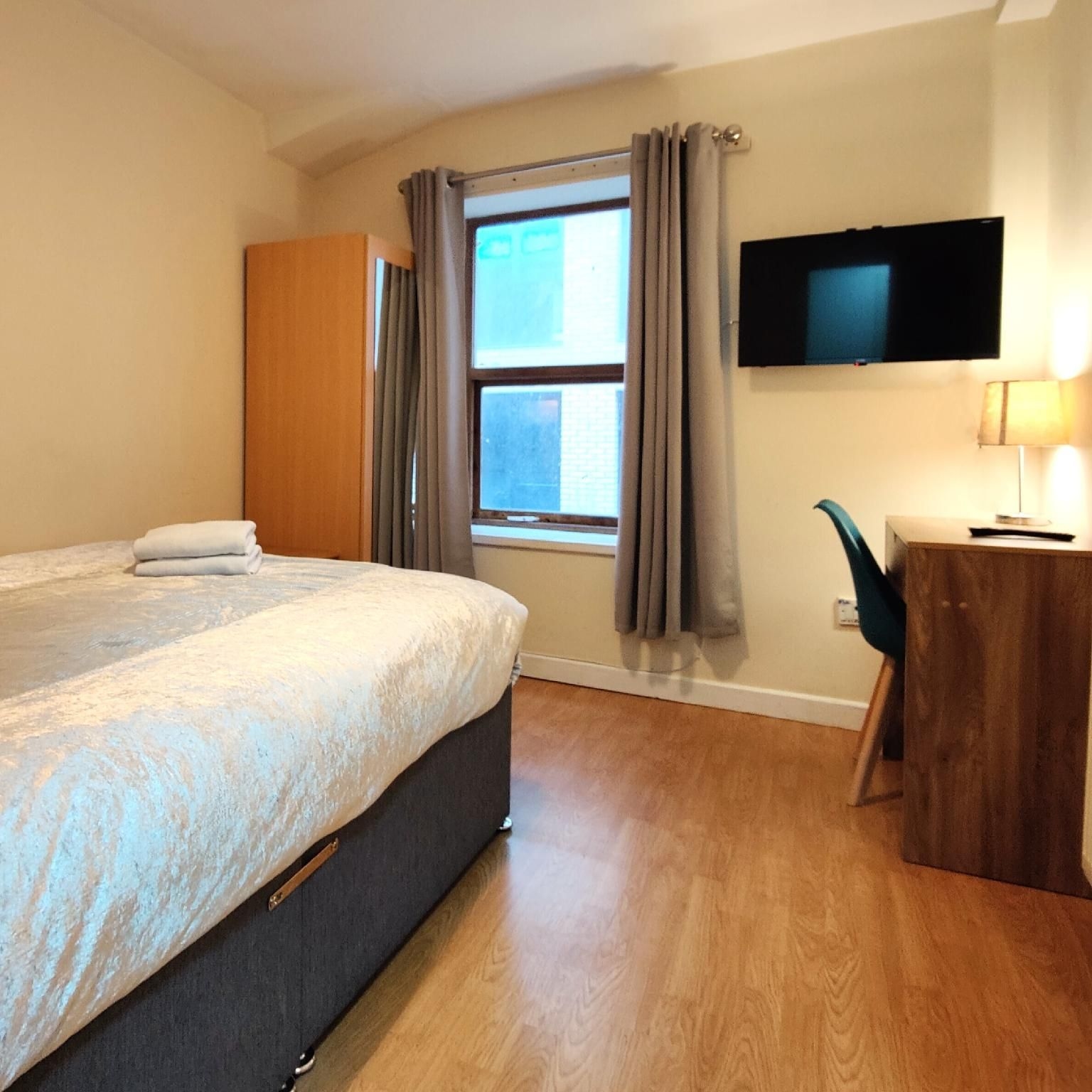 Liverpool Stays - City Centre Rooms0