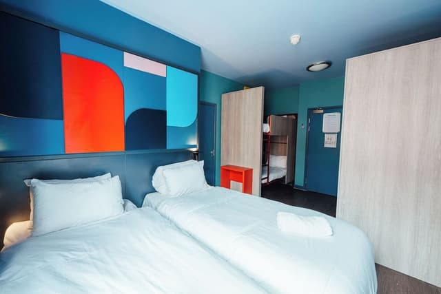 Room for 6