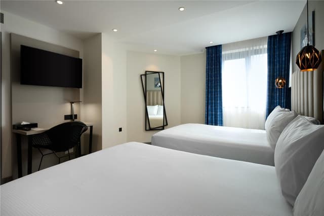 TWO DOUBLE BEDS ROOM