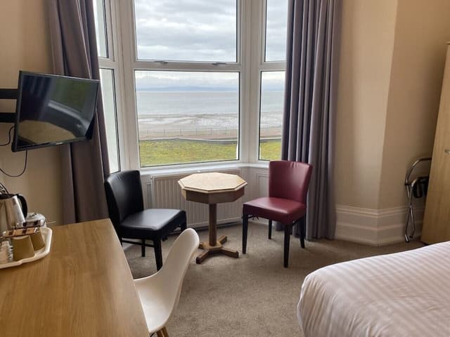 Superior Room, 1 King Bed, Non Smoking, Sea View