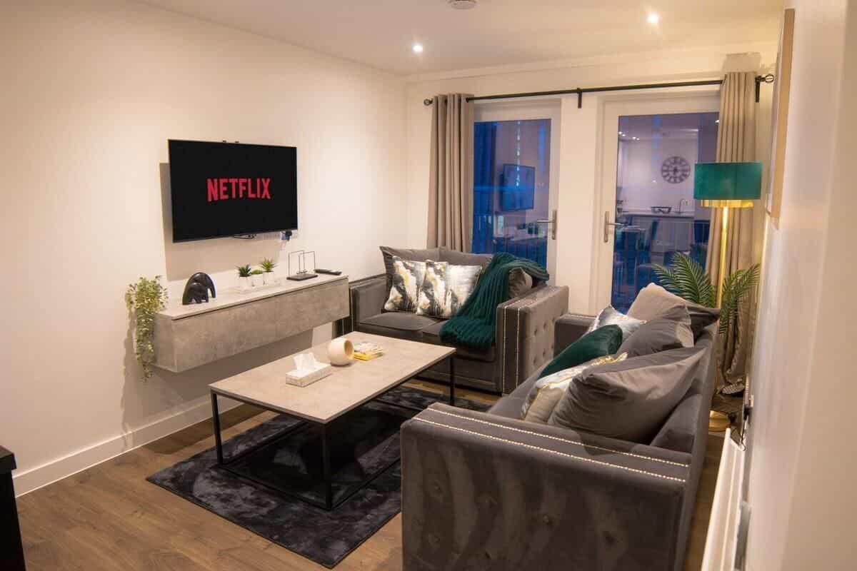 Luxury Mcr 2Bed+2Bath Apartment-Central location! Luxury Mcr 2Bed+2Bath Apartment-Central location!