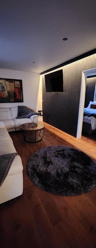 Basic Apartment, Private Bathroom (Annex )