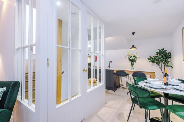 Luxury Townhome, 2 Bedrooms, Balcony, City View