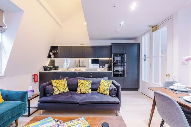 Luxury Townhome, 3 Bedrooms, Balcony, City View
