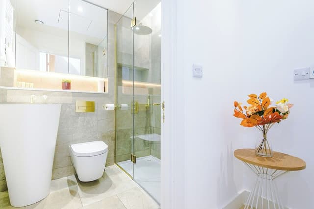 Luxury Townhome, 2 Bedrooms, Balcony, City View