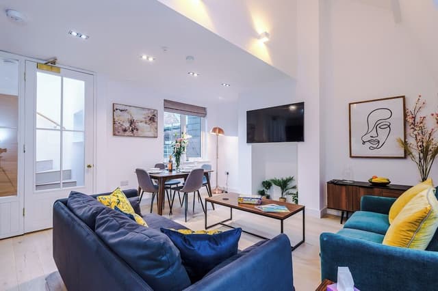 Luxury Townhome, 3 Bedrooms, Balcony, City View