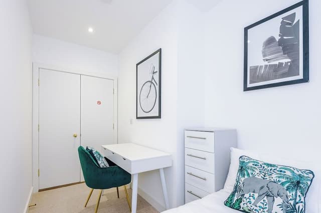 Luxury Townhome, 3 Bedrooms, Balcony, City View