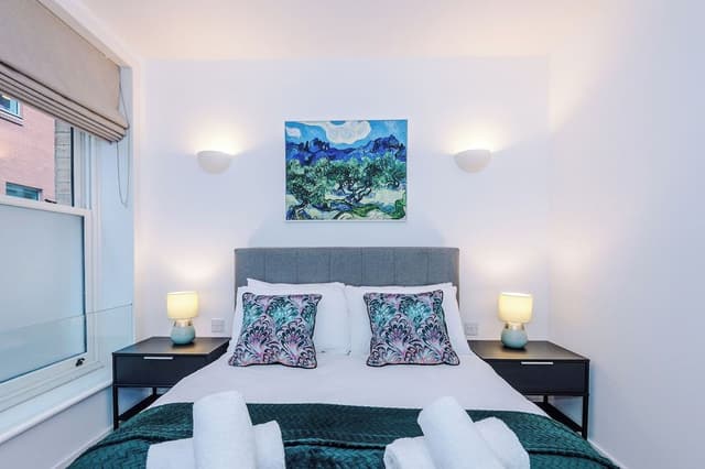 Luxury Townhome, 2 Bedrooms, Balcony, City View