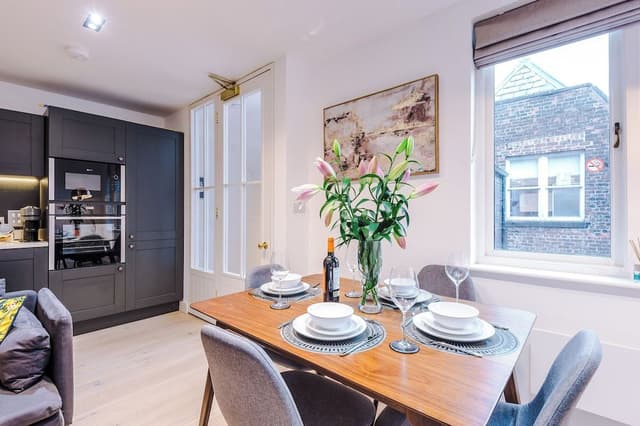 Luxury Townhome, 3 Bedrooms, Balcony, City View