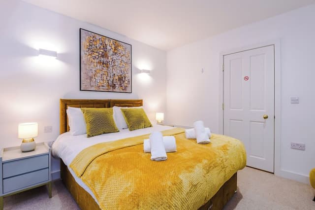 Luxury Townhome, 3 Bedrooms, Balcony, City View