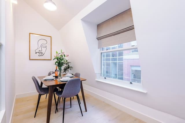 Luxury Townhome, 2 Bedrooms, Balcony, City View